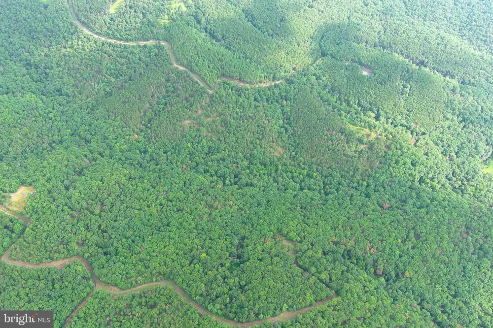 190 BLUFFS ON THE POTOMAC Romney, WV 26757