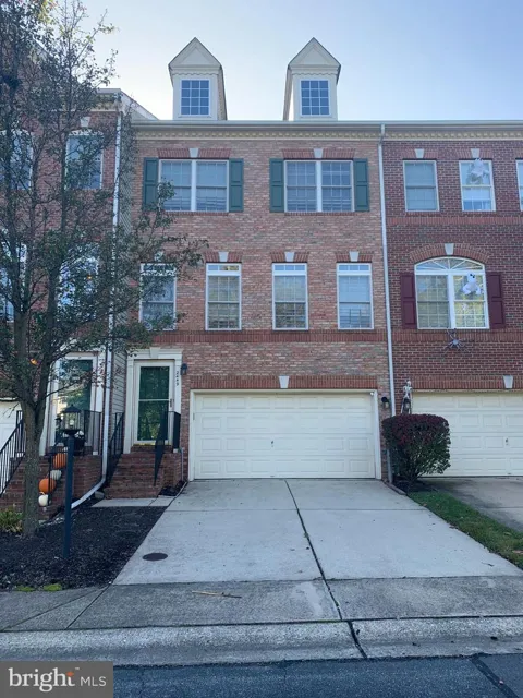 2449 OGDEN SQUARE