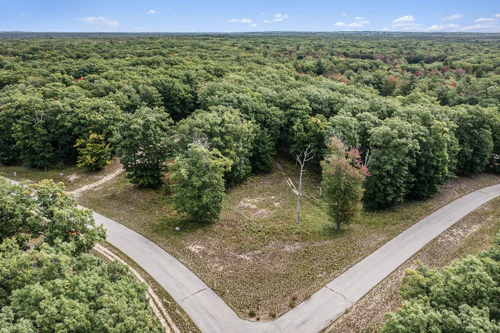 4 Pine Street Mears, MI 49436