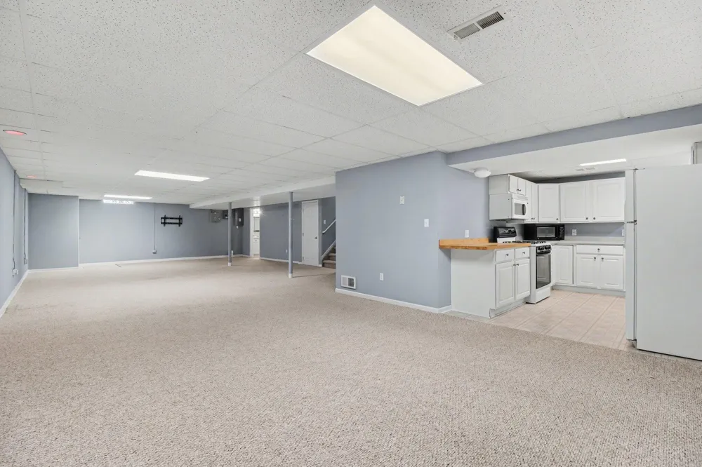 24788 Foxmoor Boulevard Woodhaven, MI 48183