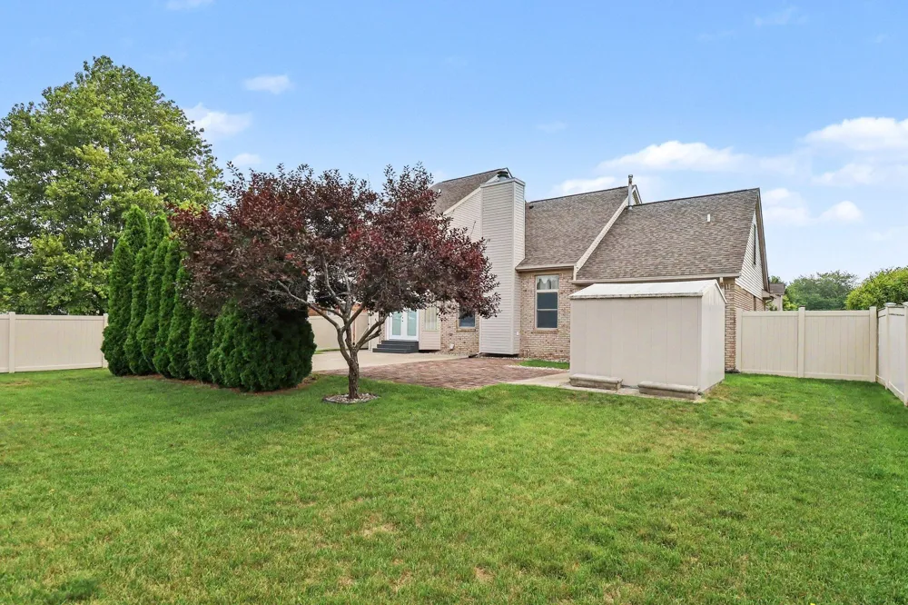 24788 Foxmoor Boulevard Woodhaven, MI 48183
