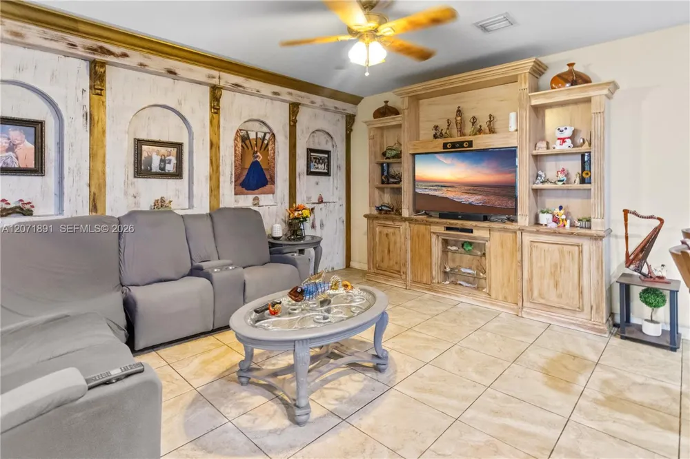 11625 SW 234th St Homestead, FL 33032