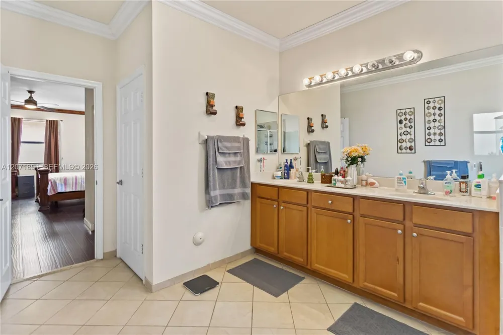 11625 SW 234th St Homestead, FL 33032