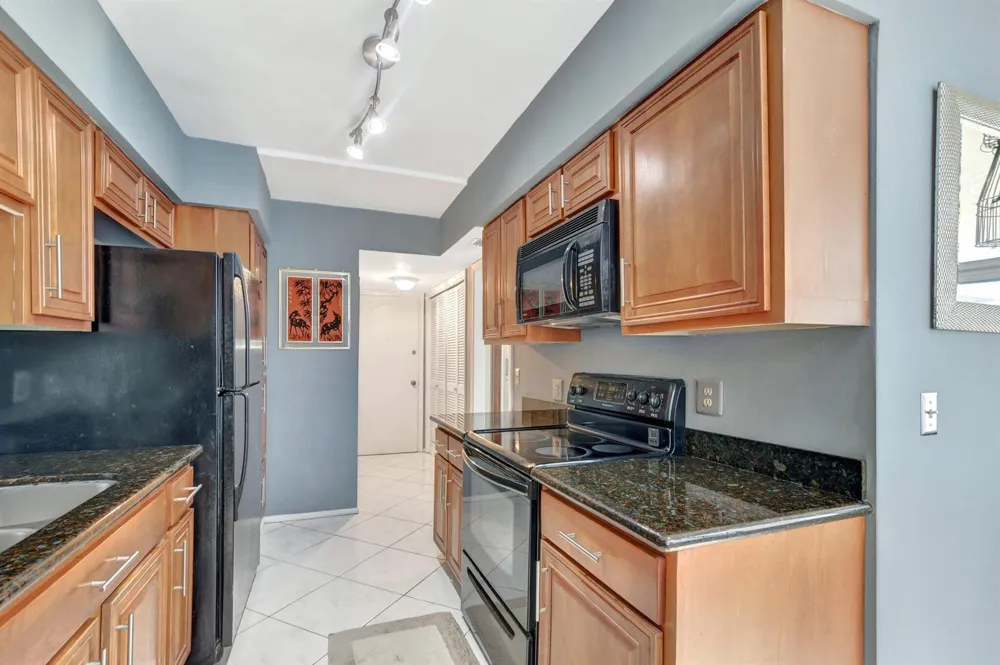 1180 S OCEAN BOULEVARD #0025 Boca Raton, FL 33432