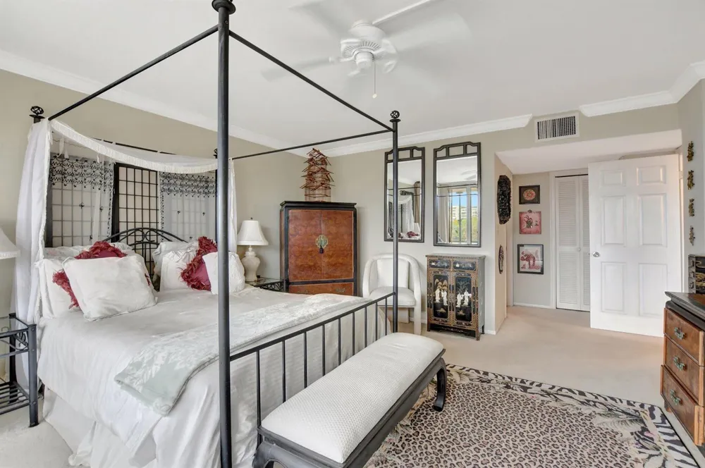 1180 S OCEAN BOULEVARD #0025 Boca Raton, FL 33432