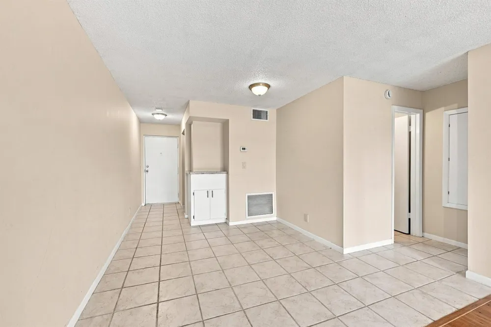 5951 NE 14th Lane #204N Fort Lauderdale, FL 33334