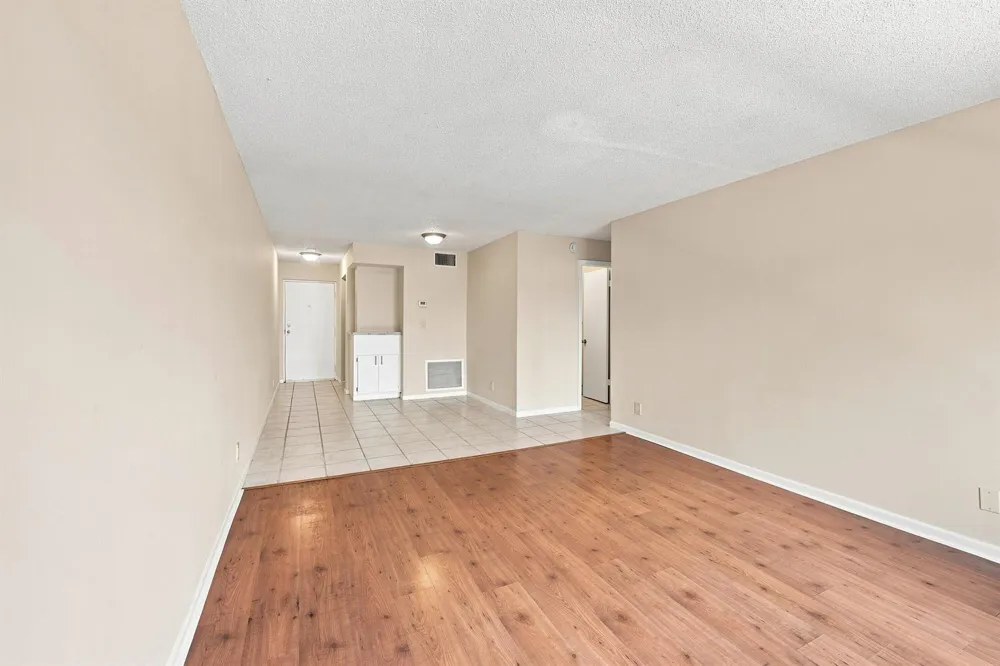 5951 NE 14th Lane #204N Fort Lauderdale, FL 33334