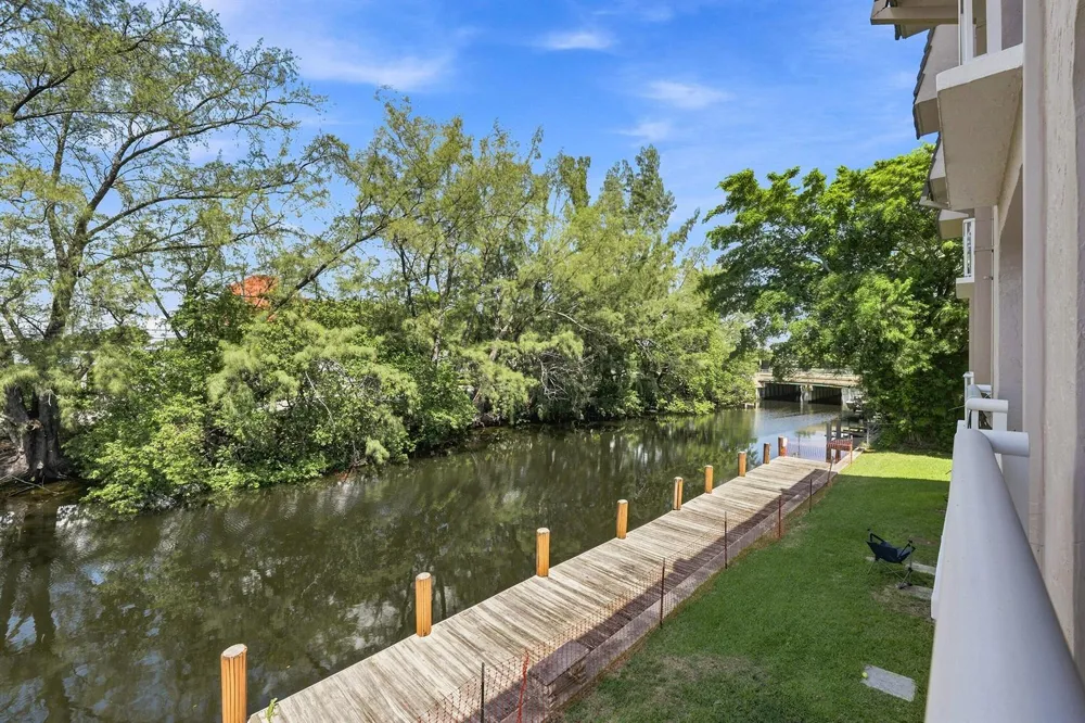 5951 NE 14th Lane #204N Fort Lauderdale, FL 33334