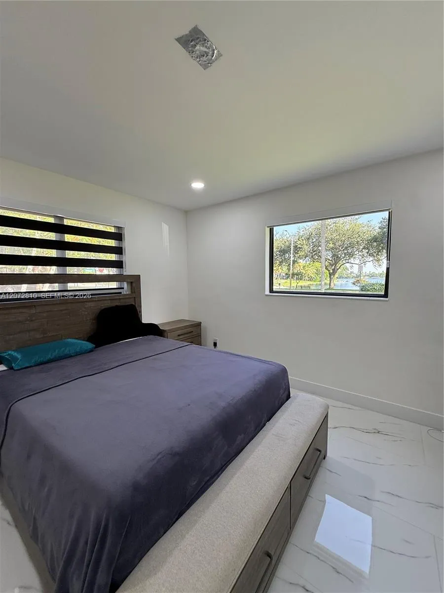 6901 S Miami Lakeway S Miami Lakes, FL 33014