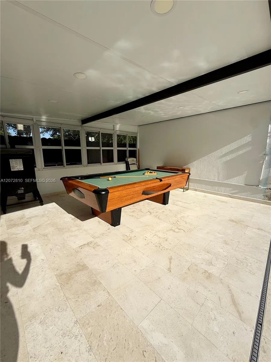 6901 S Miami Lakeway S Miami Lakes, FL 33014