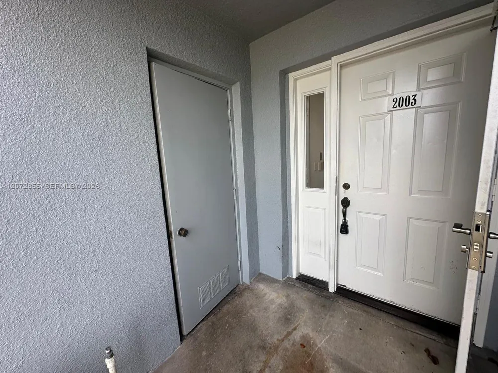 2003 SE 27th Dr #102-A Homestead, FL 33035