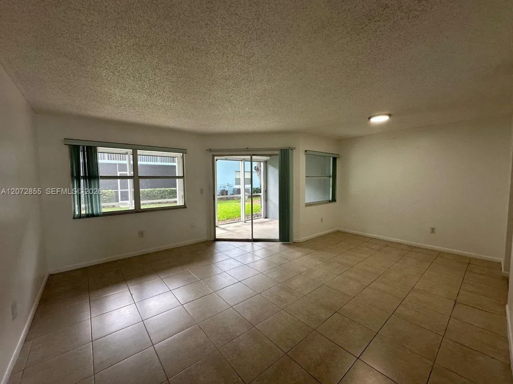 2003 SE 27th Dr #102-A Homestead, FL 33035