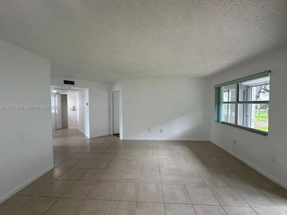 2003 SE 27th Dr #102-A Homestead, FL 33035