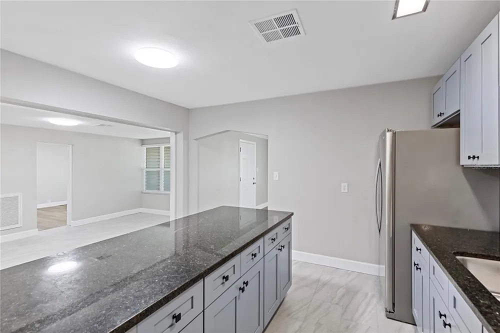 804 S EVERGREEN AVENUE Clearwater, FL 33756