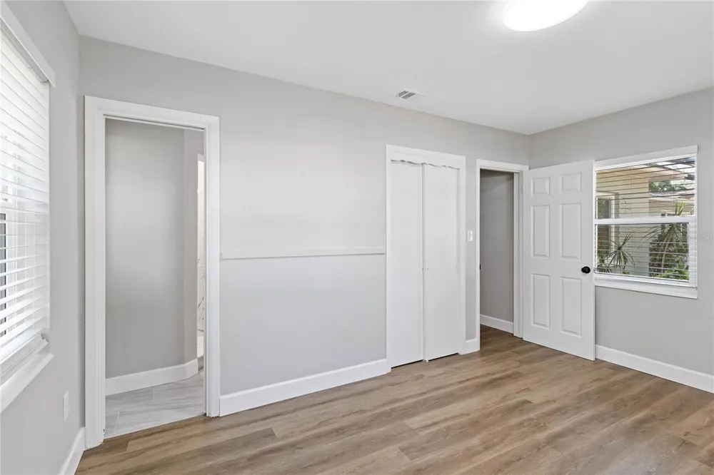 804 S EVERGREEN AVENUE Clearwater, FL 33756