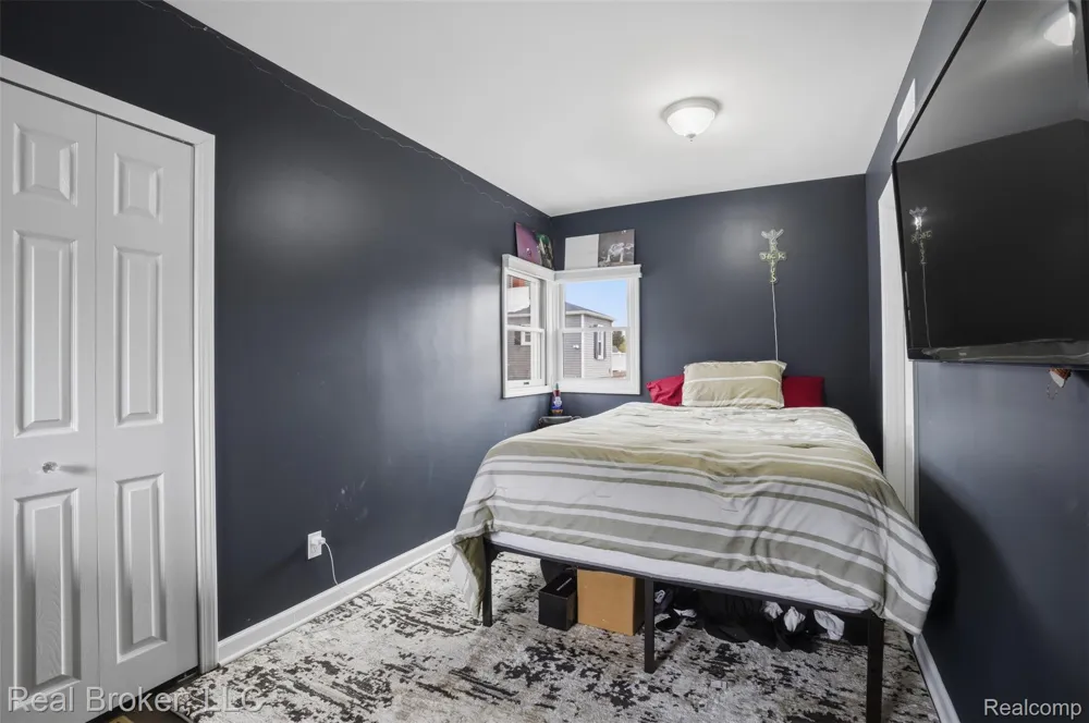 2299 Kingston Street White Lake Charter Township, MI 48386