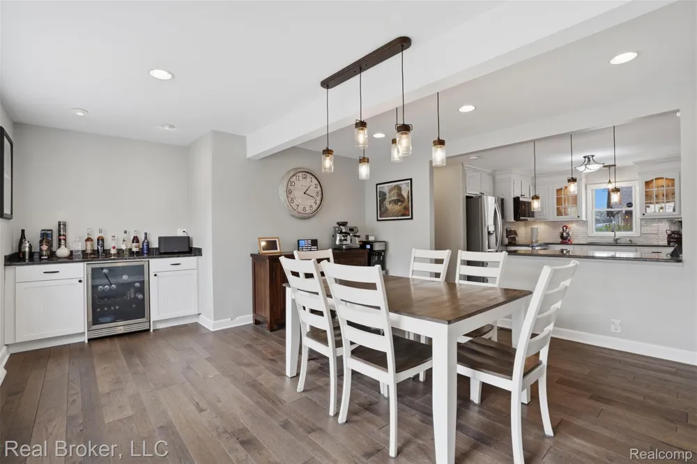 2299 Kingston Street White Lake Charter Township, MI 48386