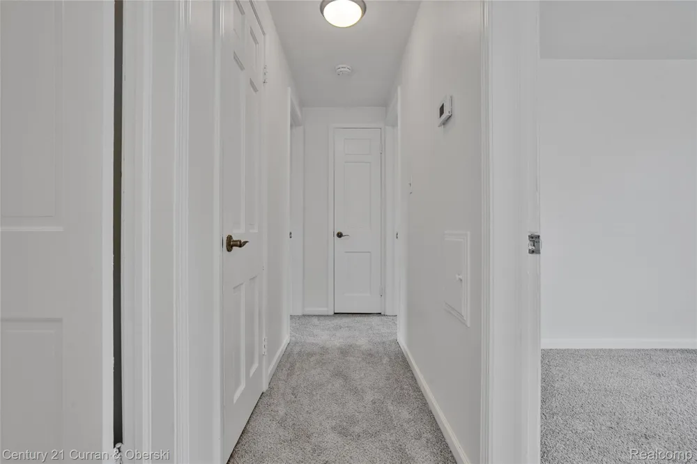 23828 Hollander Street Dearborn City, MI 48128