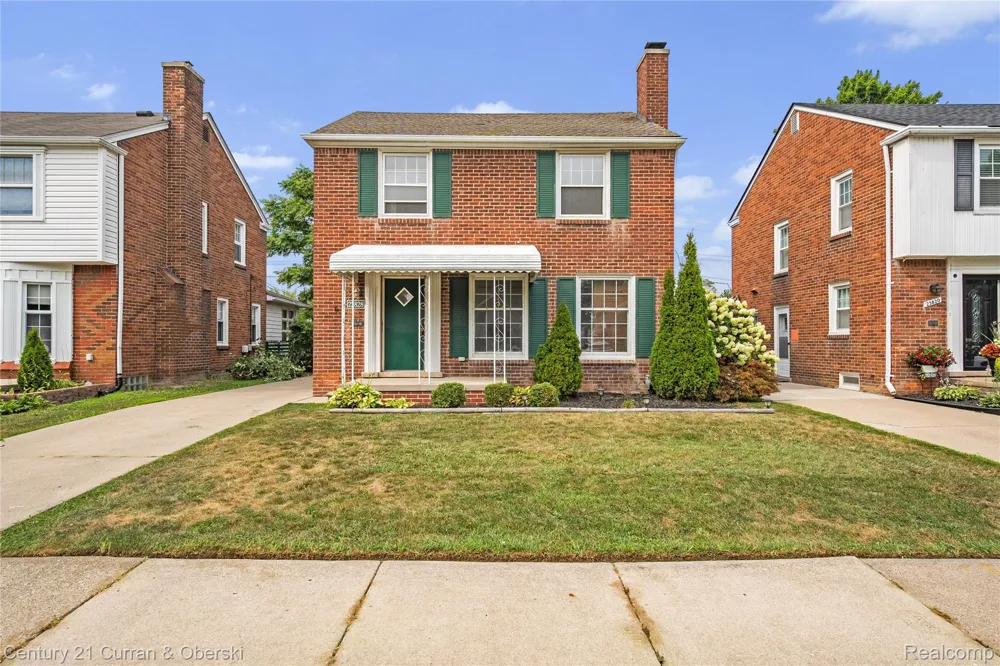 23828 Hollander Street Dearborn City, MI 48128