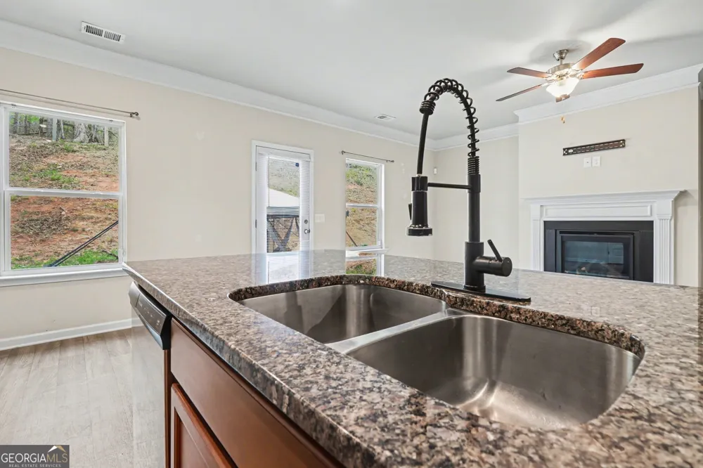 176 Malbone ST SW Cartersville, GA 30120