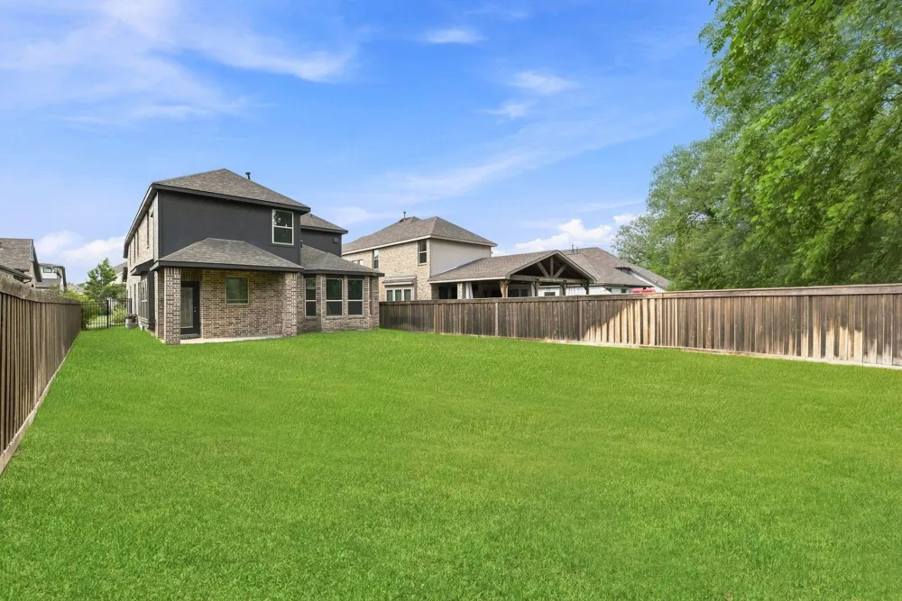 8017 Whisper Grove Drive Magnolia, TX 77354
