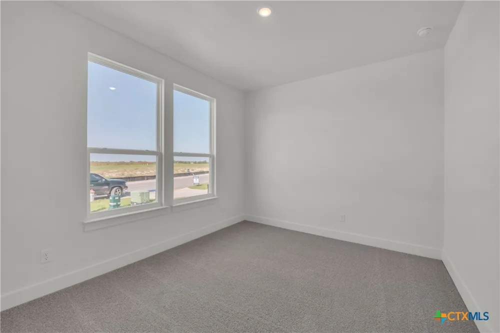 425 Mustang Loop Nolanville, TX 76559