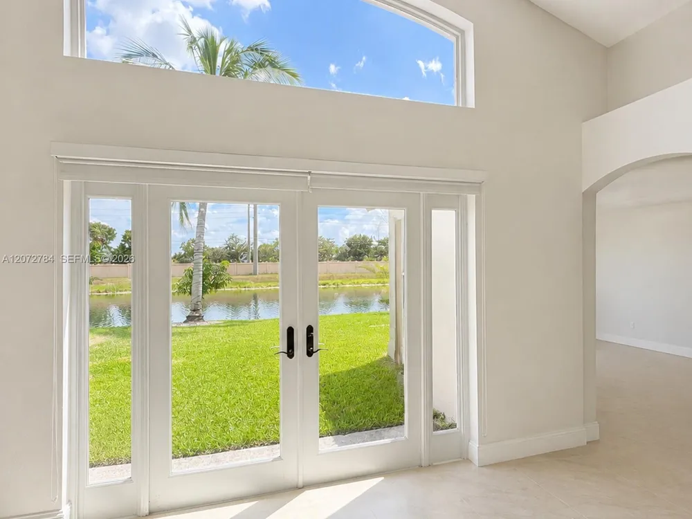 18724 SW 16th St Pembroke Pines, FL 33029