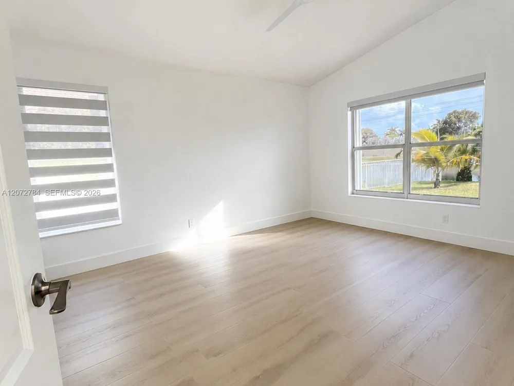 18724 SW 16th St Pembroke Pines, FL 33029
