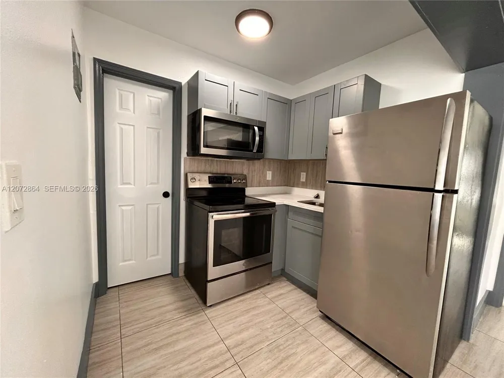 1928 Wilson St #3 Hollywood, FL 33020