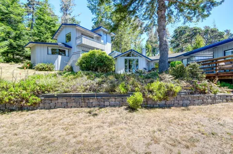 21985 Timber Cove Road
