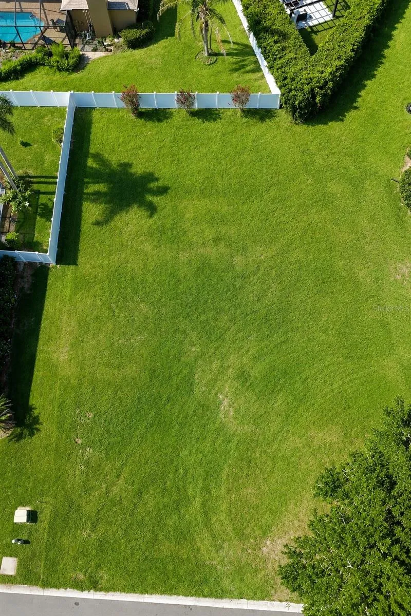 2116 LONGLEAF CIRCLE Lakeland, FL 33810