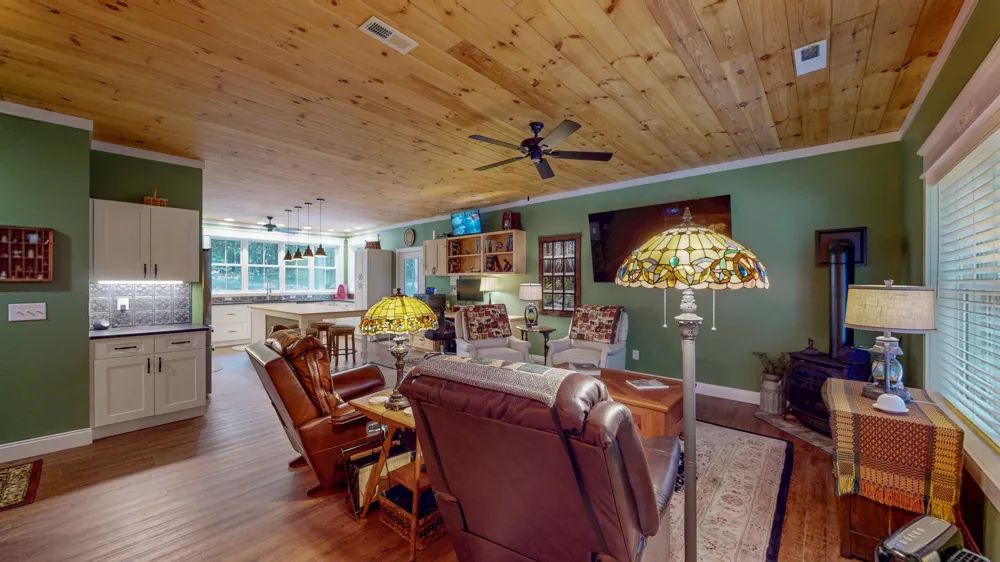 300 Mcclure Road Benton, TN 37307
