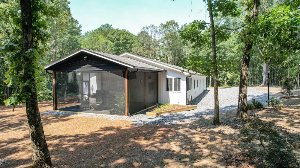 300 Mcclure Road Benton, TN 37307