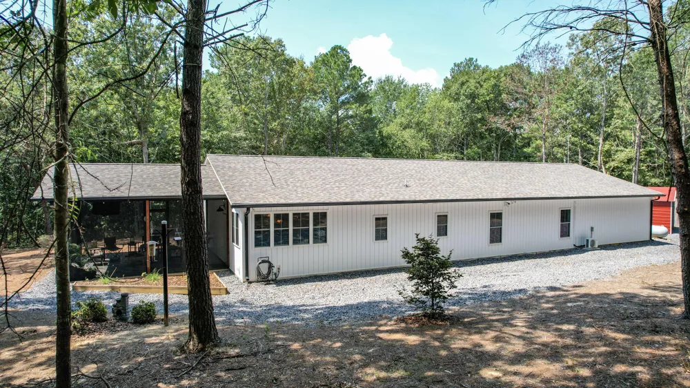 300 Mcclure Road Benton, TN 37307