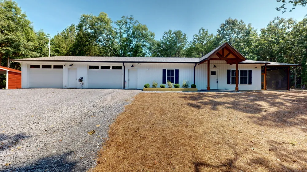 300 Mcclure Road Benton, TN 37307