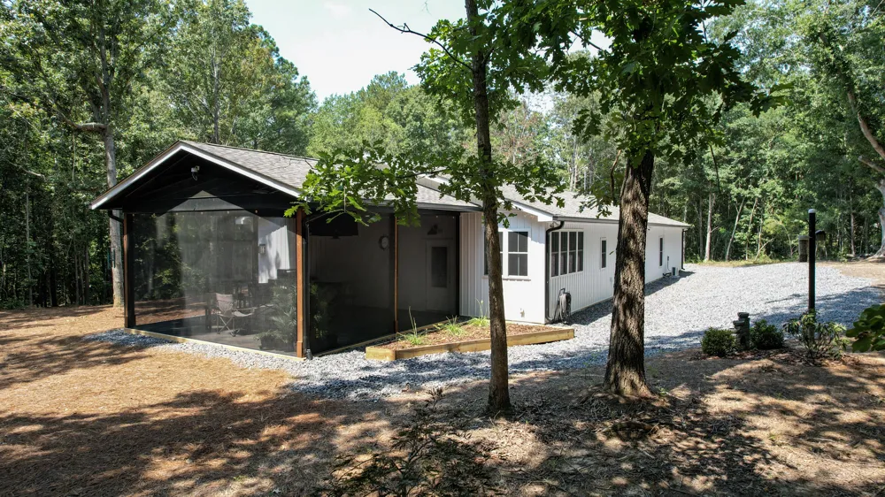 300 Mcclure Road Benton, TN 37307