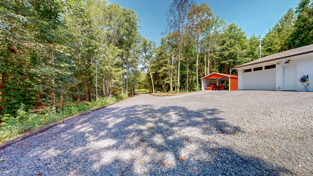 300 Mcclure Road Benton, TN 37307