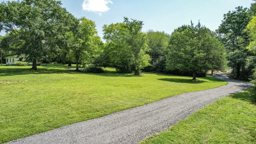 300 Mcclure Road Benton, TN 37307