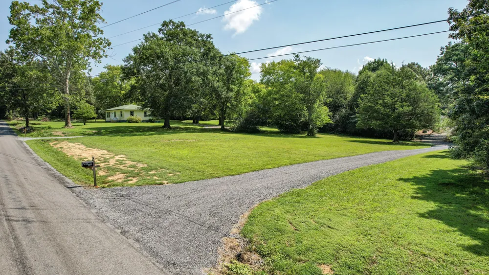 300 Mcclure Road Benton, TN 37307