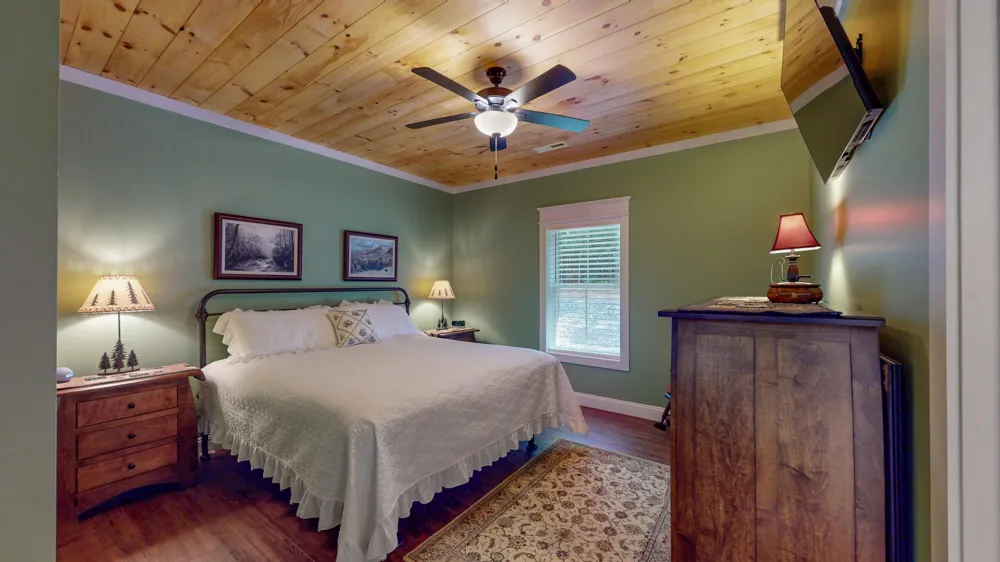 300 Mcclure Road Benton, TN 37307