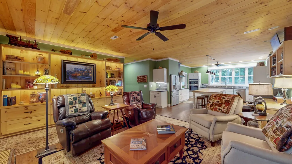 300 Mcclure Road Benton, TN 37307