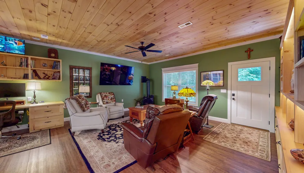 300 Mcclure Road Benton, TN 37307