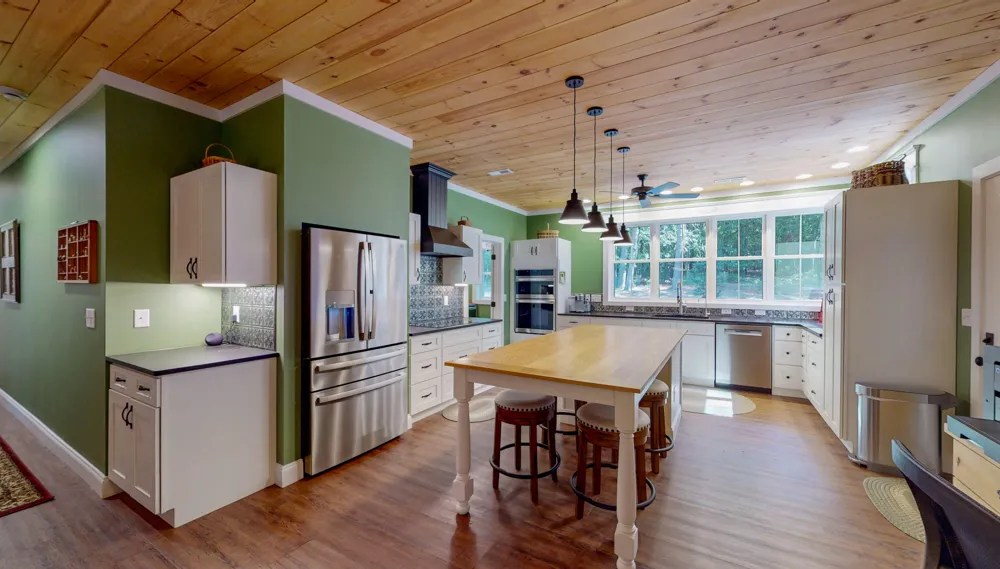 300 Mcclure Road Benton, TN 37307