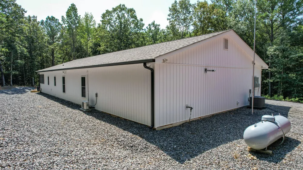 300 Mcclure Road Benton, TN 37307