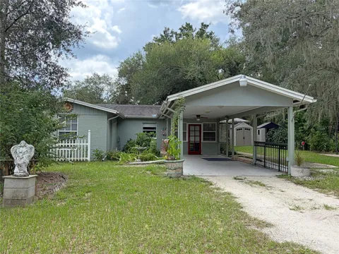 7806 ALAFIA RIDGE ROAD