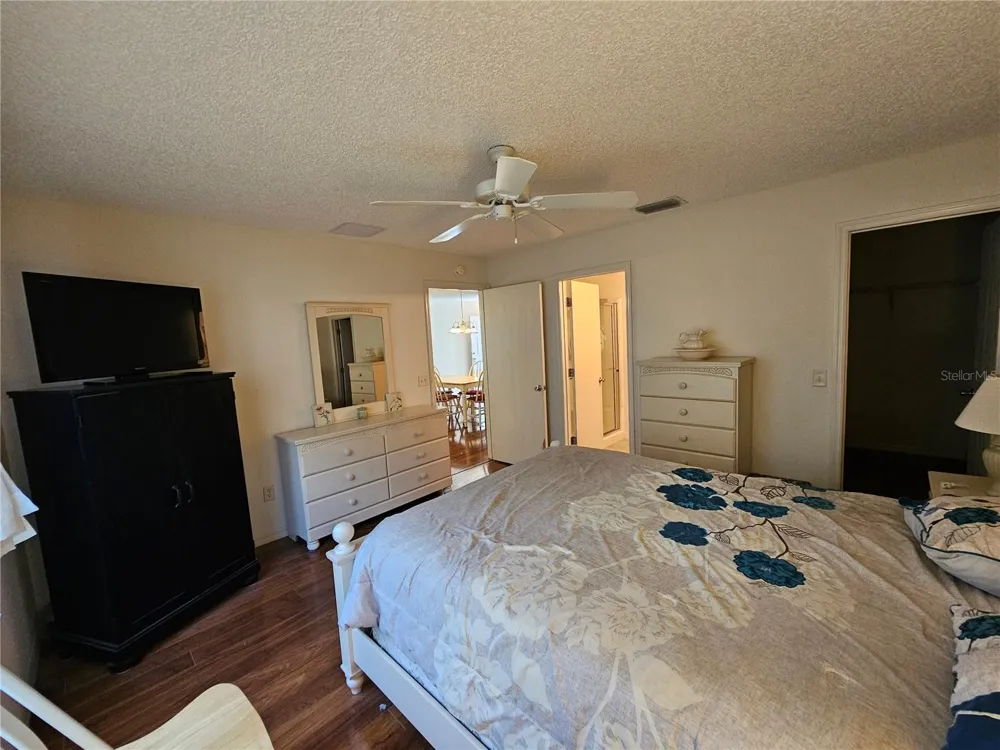 945 CANDLER PLACE The Villages, FL 32162
