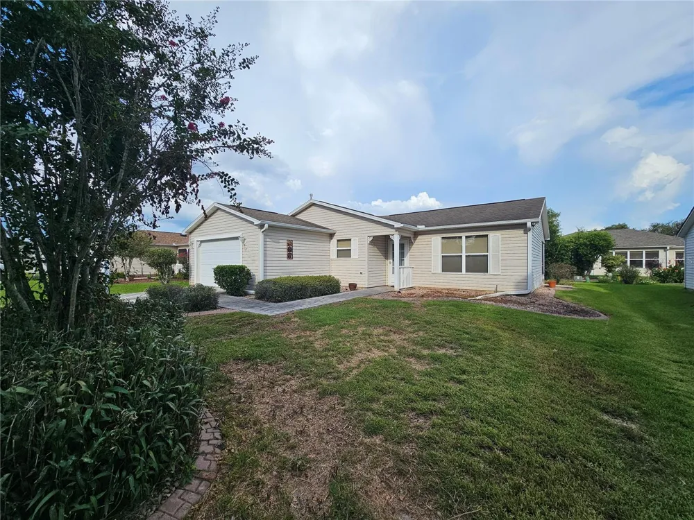945 CANDLER PLACE The Villages, FL 32162