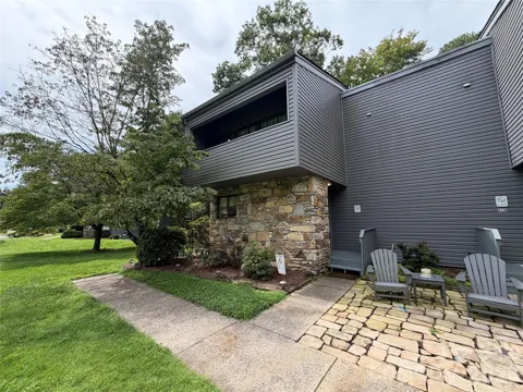 429 Mountains Boulevard #C101