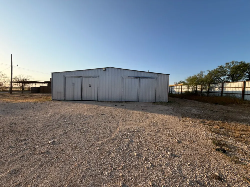 5211 Longshore Drive Big Spring, TX 79720