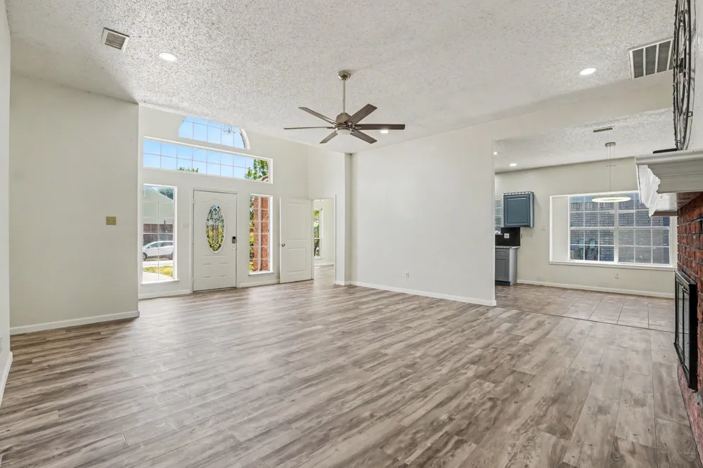 4002 Tropic Lane Rowlett, TX 75088